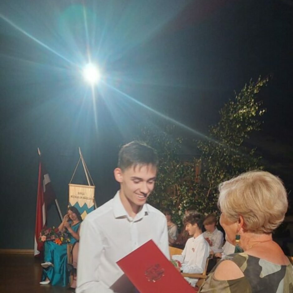 Diploma pasniegšana