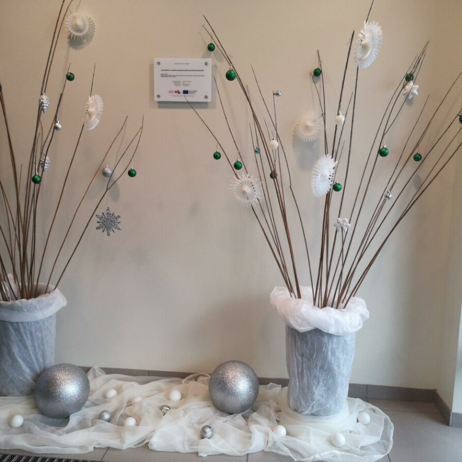 Ziemassvētku noformējums skolā