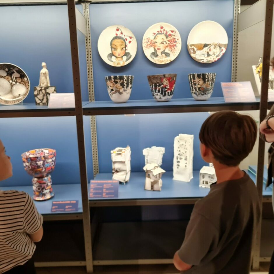 mācību ekskursija uz Dekoratīvās mākslas un dizaina muzeju