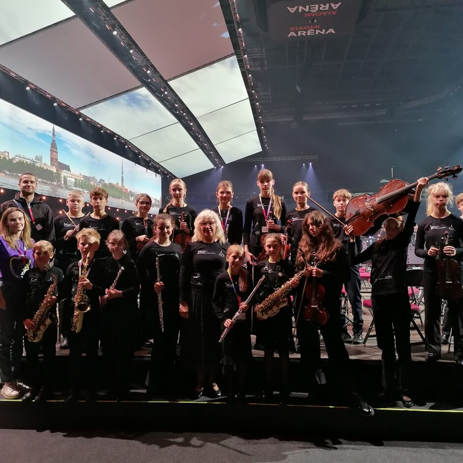 Izskanējuši  XIII Latvijas Skolu jaunatnes dziesmu un deju svētki