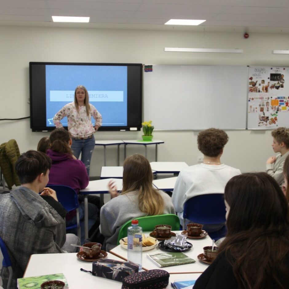 Rīgas raganas prezentācija