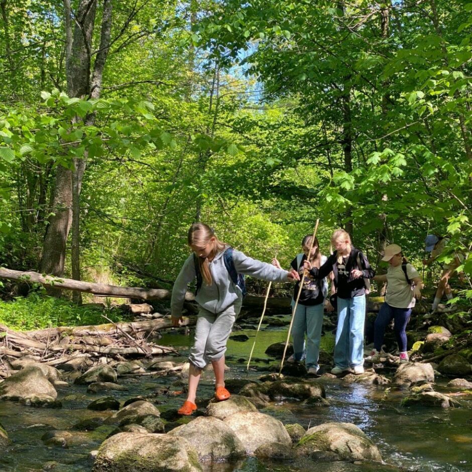 upings-upes šķērsošana