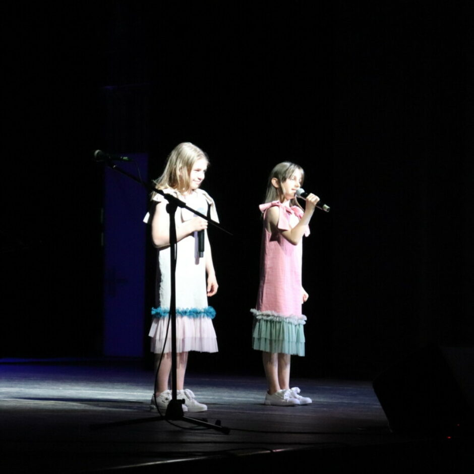 talantu šova dalībnieces