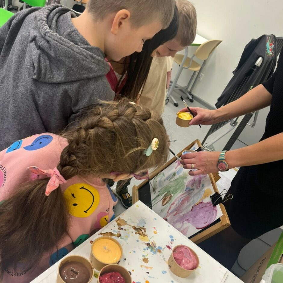 Saldējums mākslas telpā. Laikmetīgā māksla