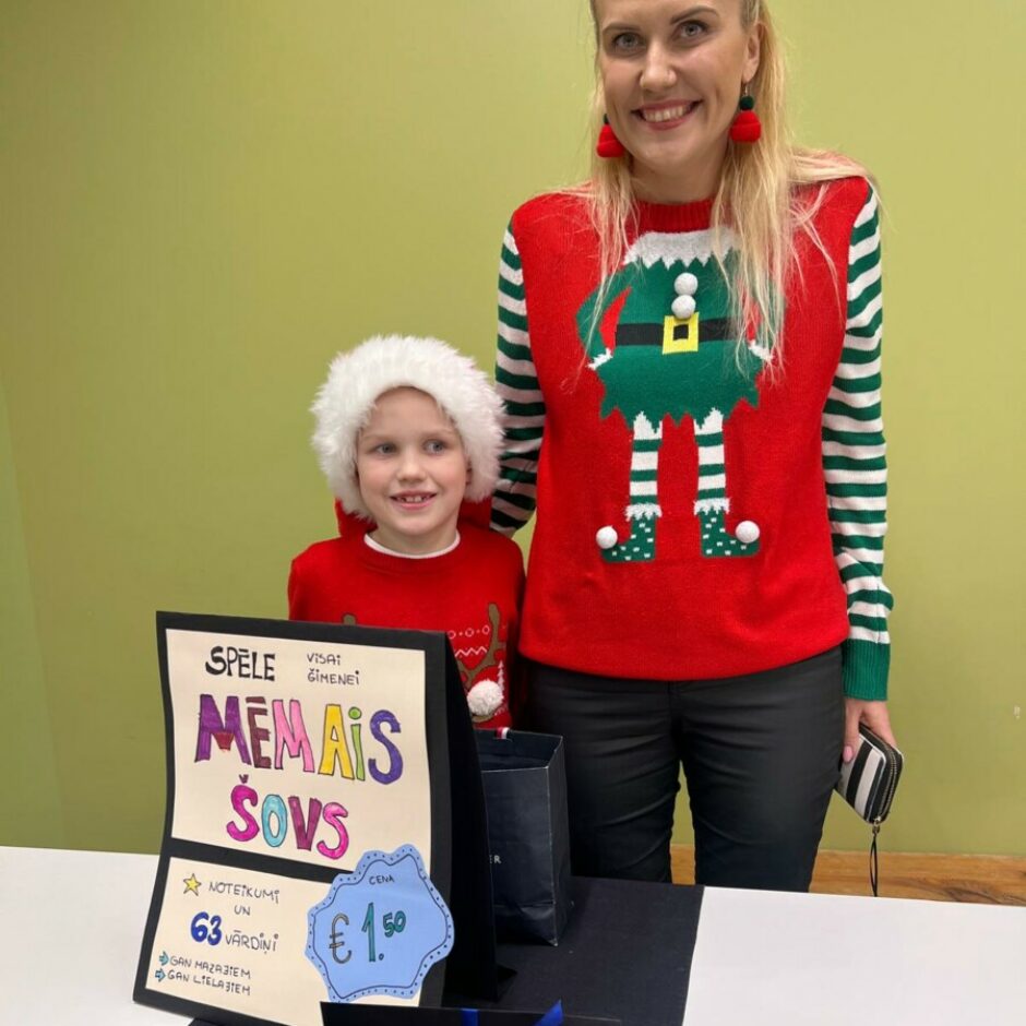 Ziemassvētku tirdziņa dalībnieki