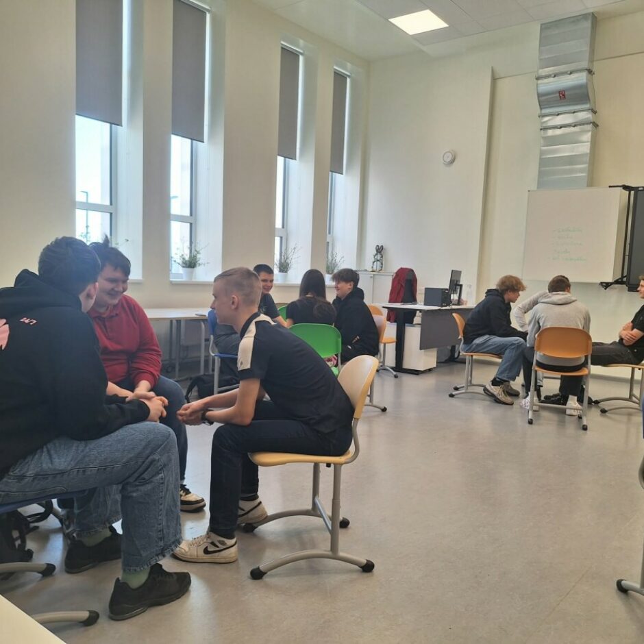 “Mana runa pārliecina” nodarbība 9.b klasē