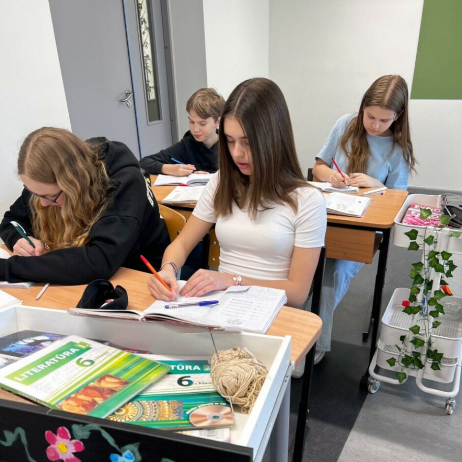 1. aprīlis-joku diena.