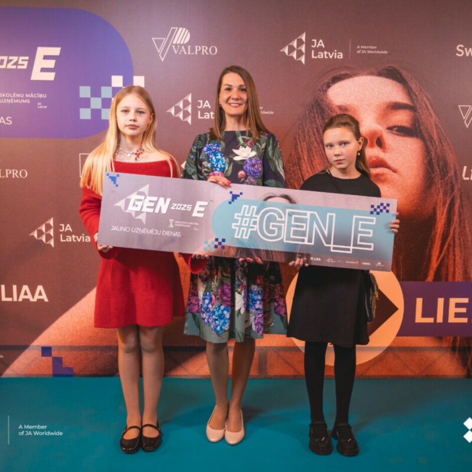 SMU Crochetles (Maija Frickausa un Lorenta Kleinberga 5.b