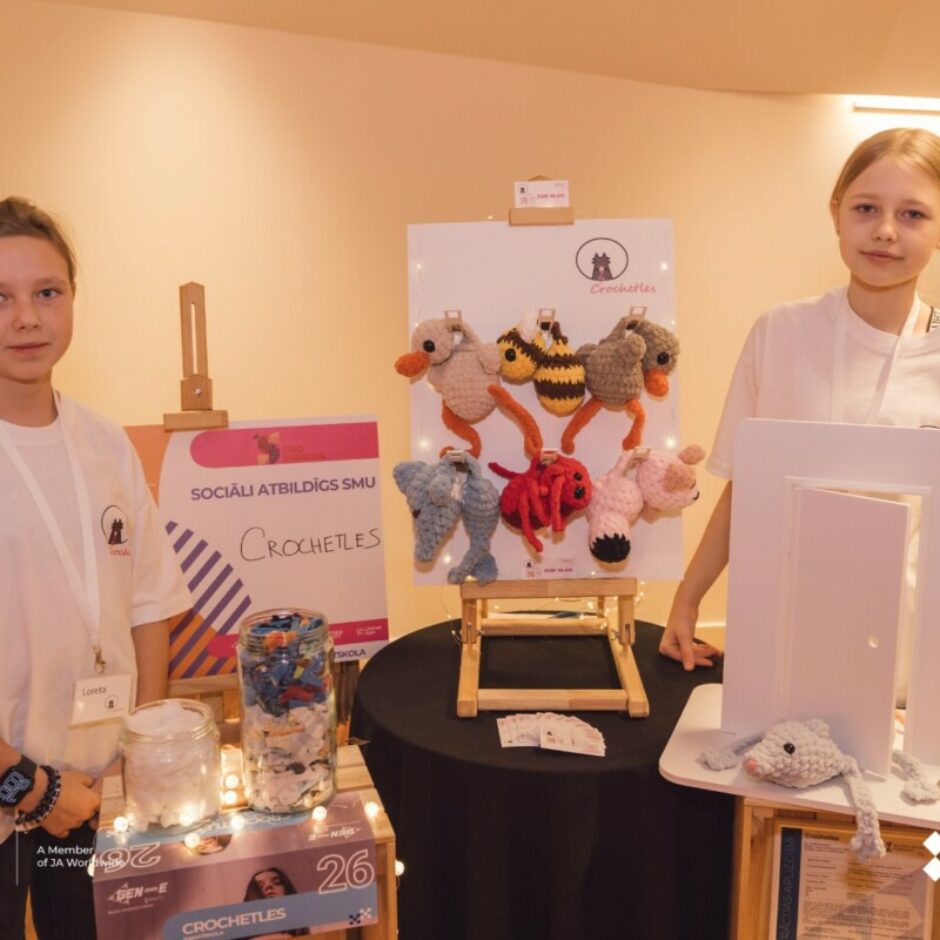 SMU Crochetles (Maija Frickausa un Lorenta Kleinberga 5.b