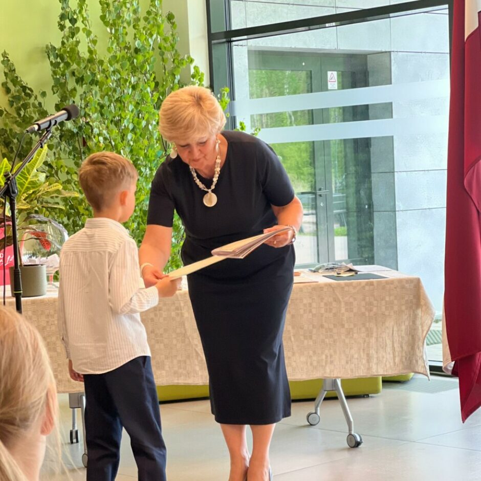 “ Starpnovadu, valsts, starptautisko olimpiāžu un konkursu uzvarētāju godināšanas pasākums”