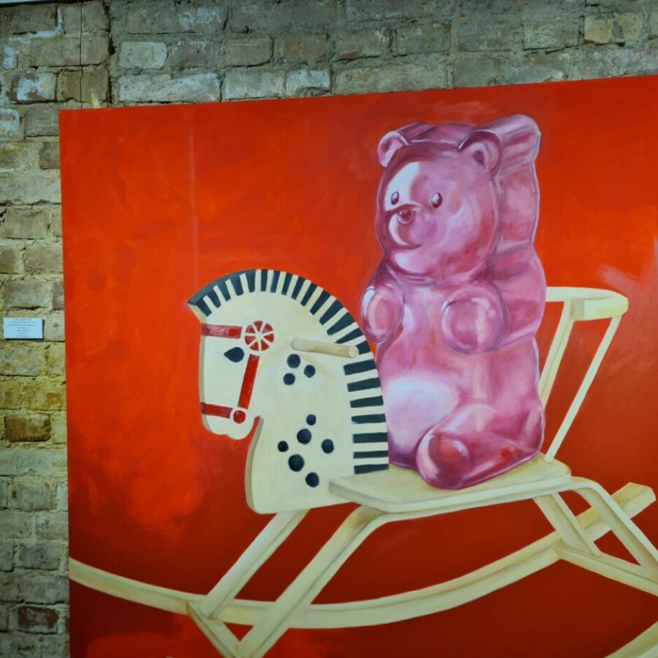 lācītis uz šūpuļzirdziņa