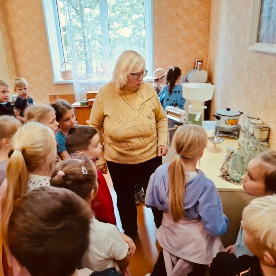 2.b un 2.d iepazīst “Skrīveru gotiņu”