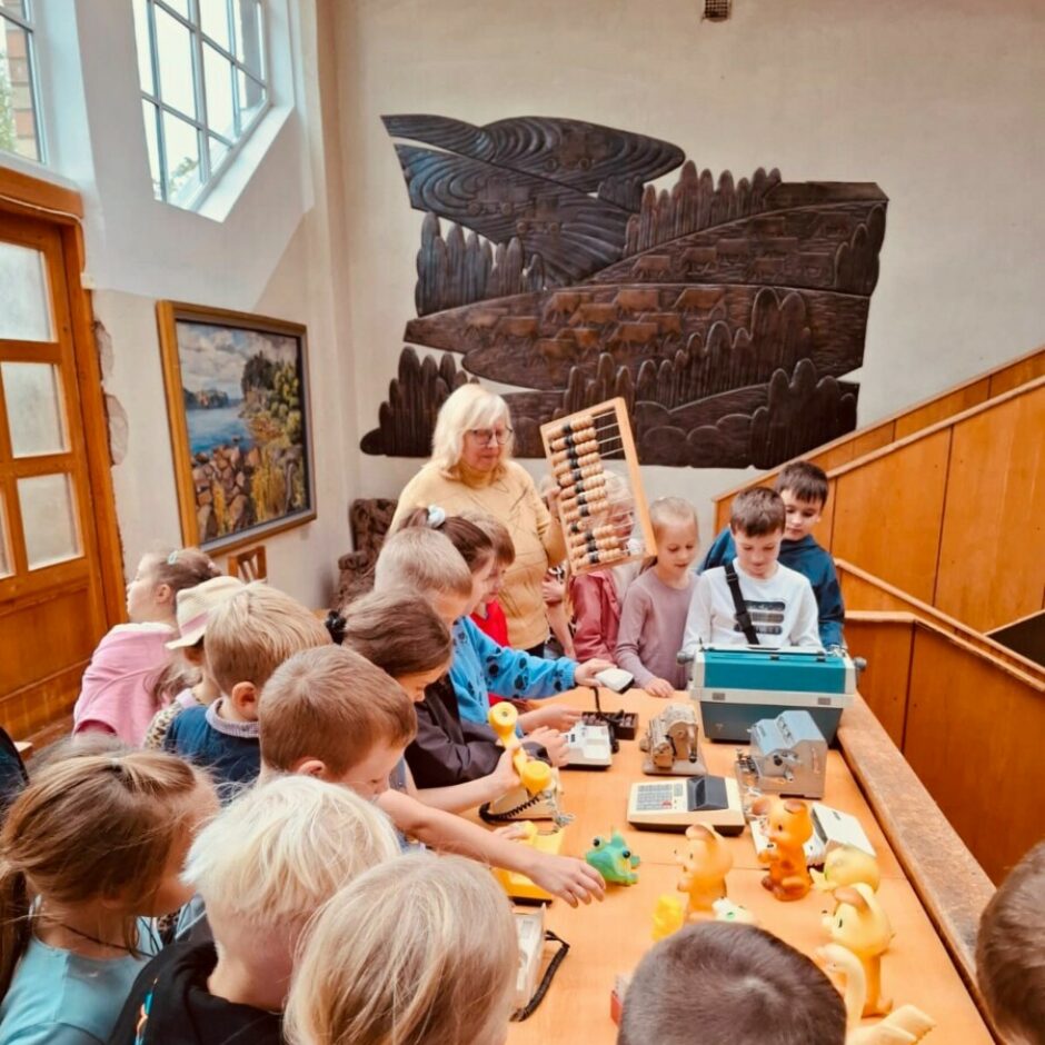 2.b un 2.d iepazīst “Skrīveru gotiņu”