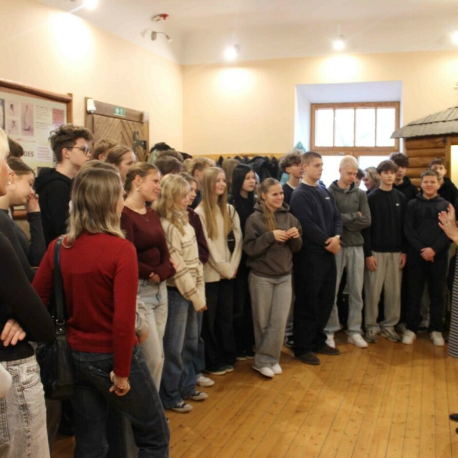 Lāčplēša dienas priekšvakarā 9.a un 9.b kl.