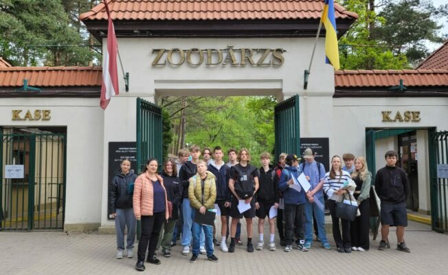 8.b klase pie Rīgas zoo