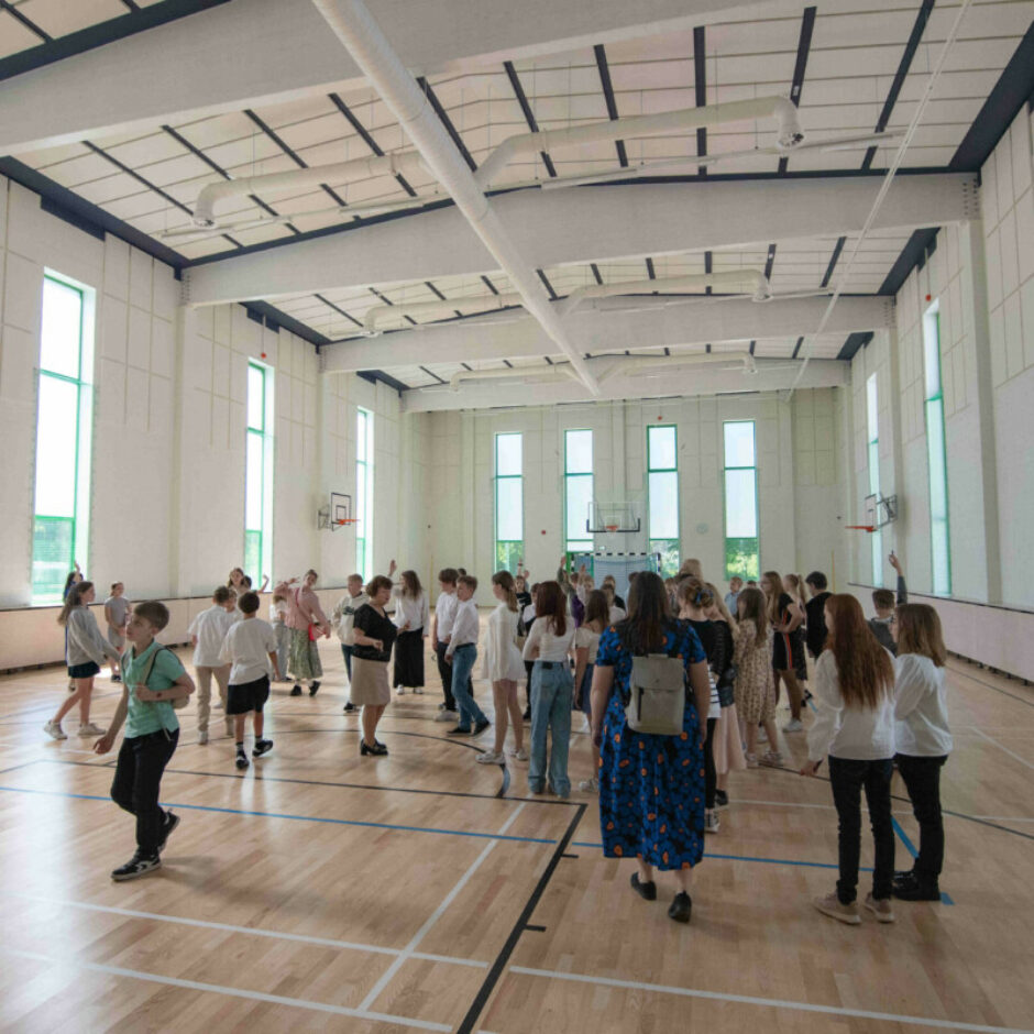 Projekta dalībnieiki skolā