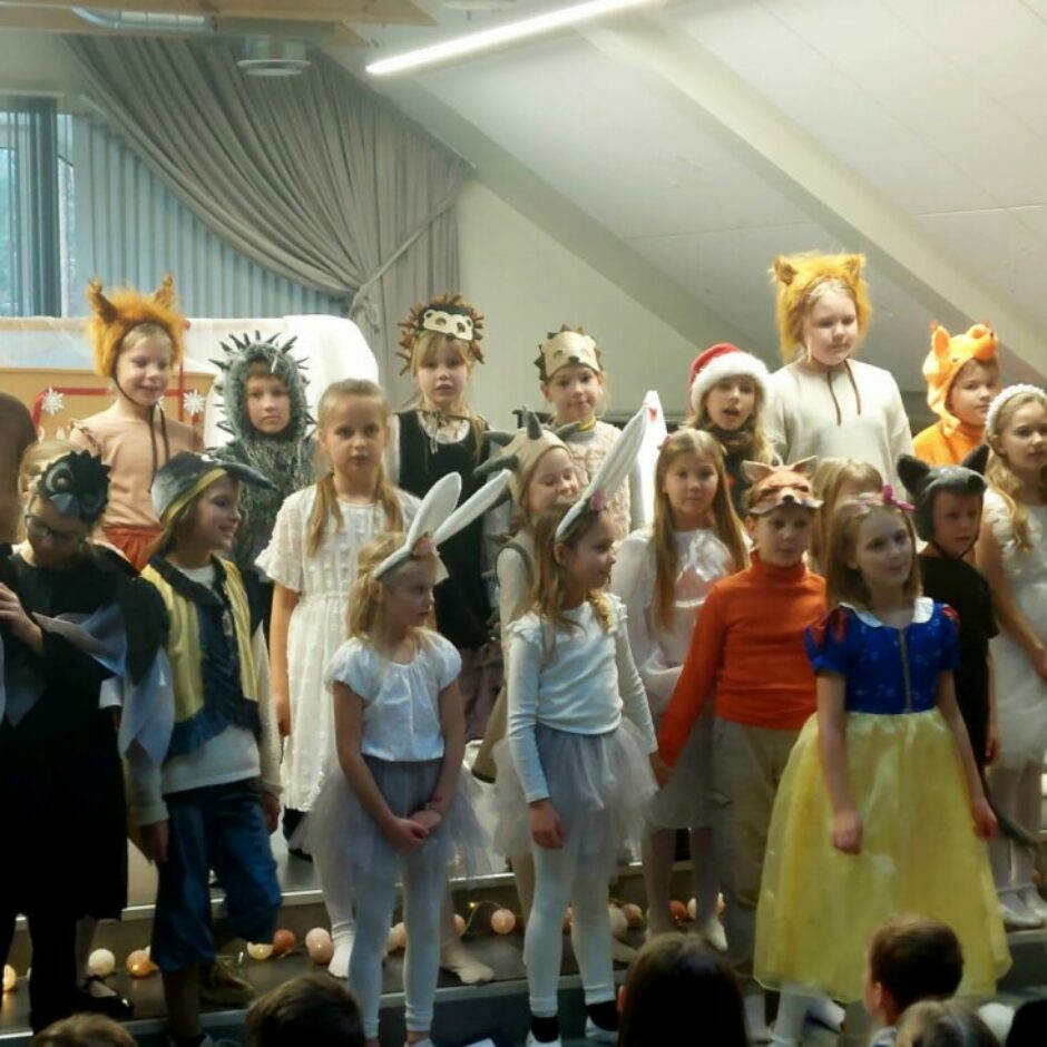 Sniegbaltītes skolā