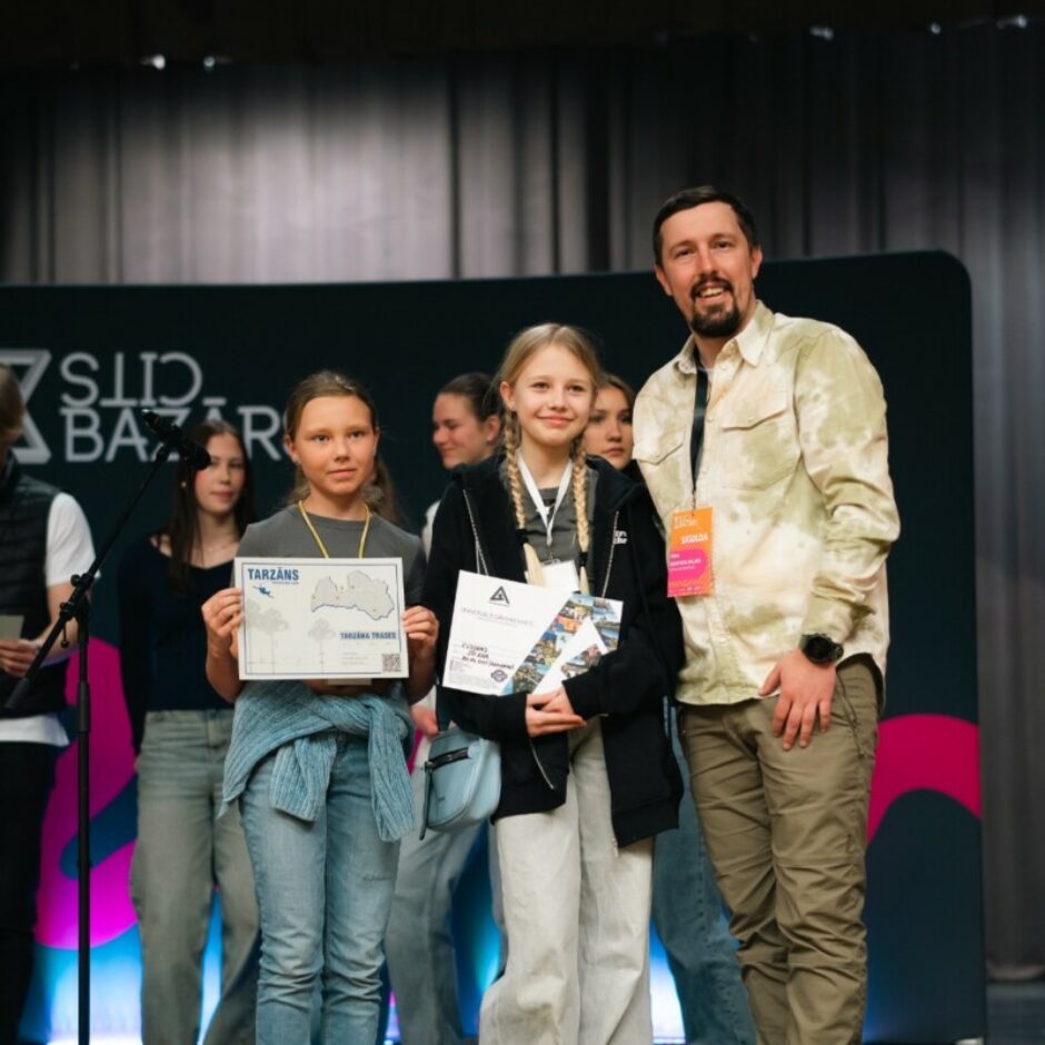 Skolēnu mācību uzņēmums Crocherles (Maija Frickausa un Loreta Kleinberga)