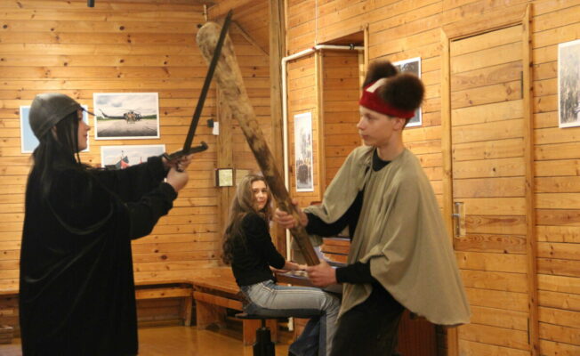 Lāčplēša dienas priekšvakarā 9.a un 9.b kl.