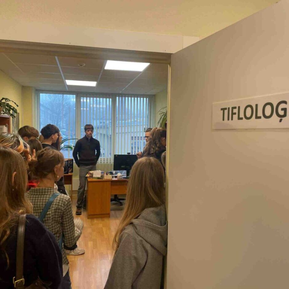 Latvijas Neredzīgo bibliotēkā Rīgā