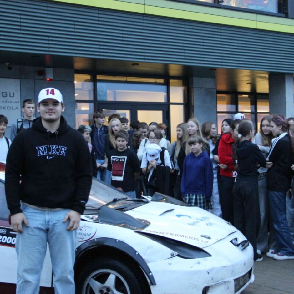 Tikšanās ar absolventu L.Lepsi