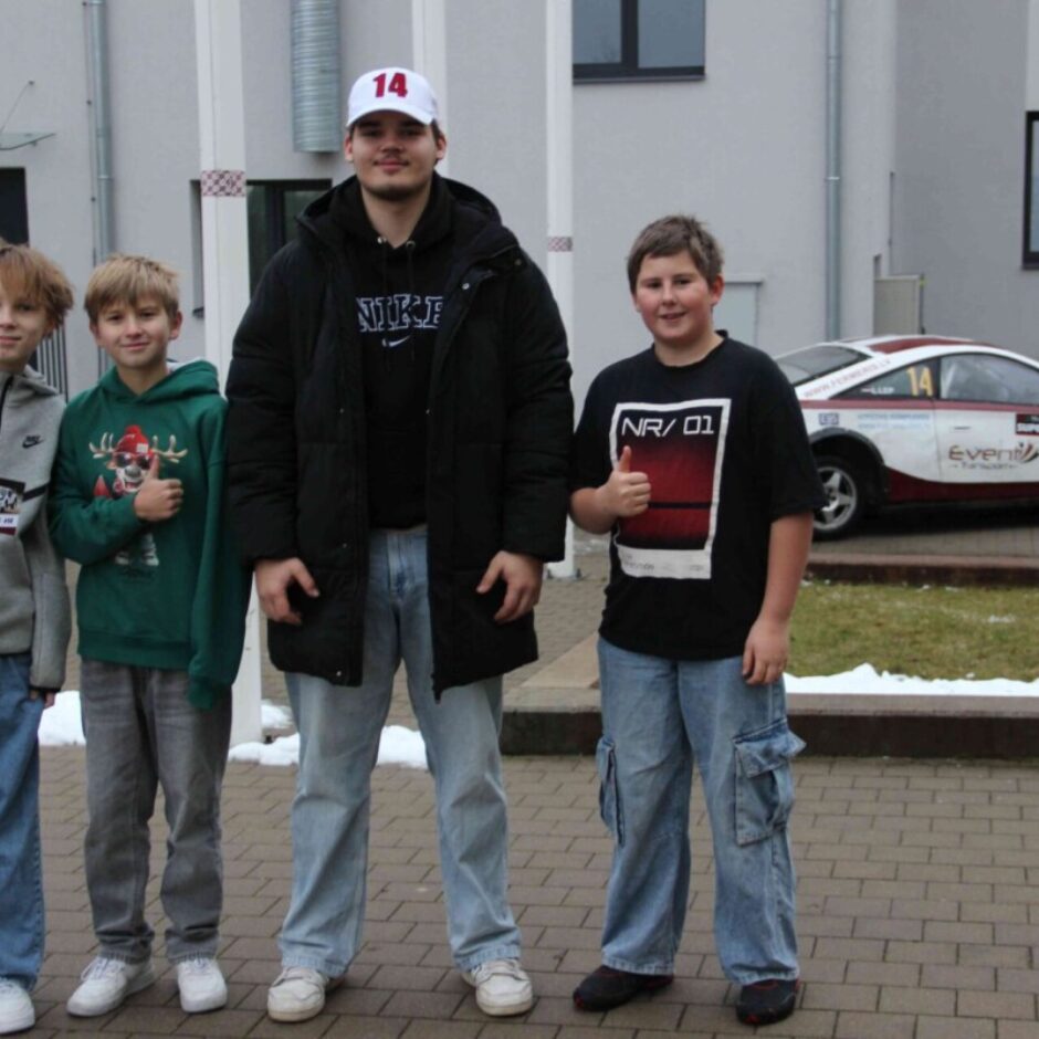 Tikšanās ar absolventu L.Lepsi