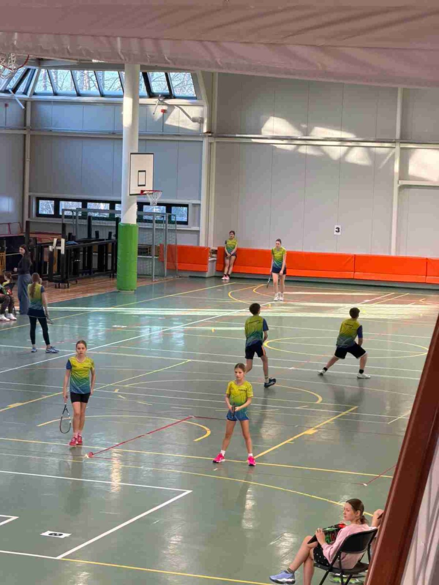 skats uz sacensībām no augšas