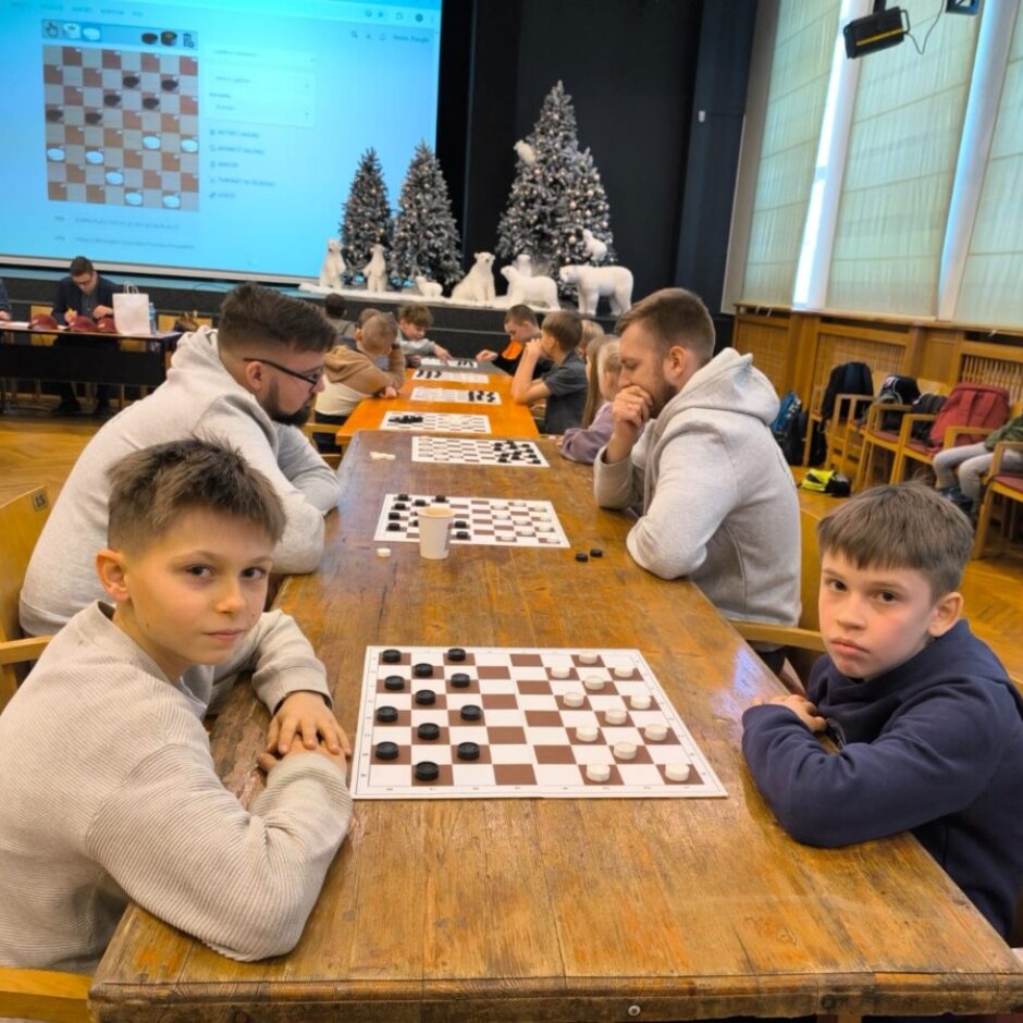 partija E. Augustam un E. Ščerbickim