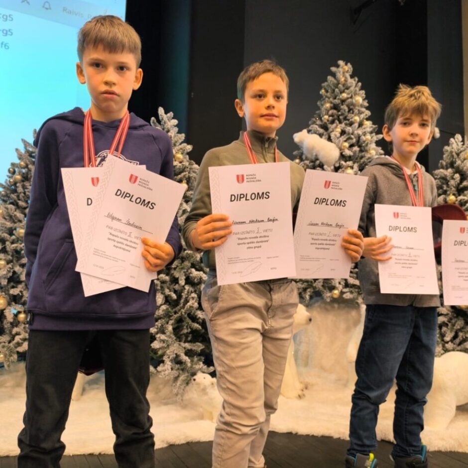 turnīra uzvarētāji - E. Ščerbickis, L. Ķeņģis, R. Vīksne