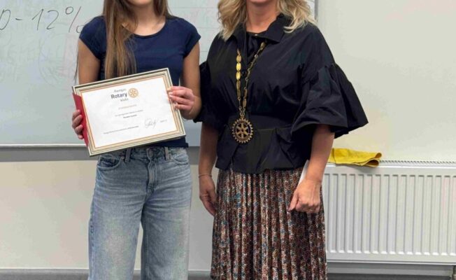 R.Juzova un A.Duntava