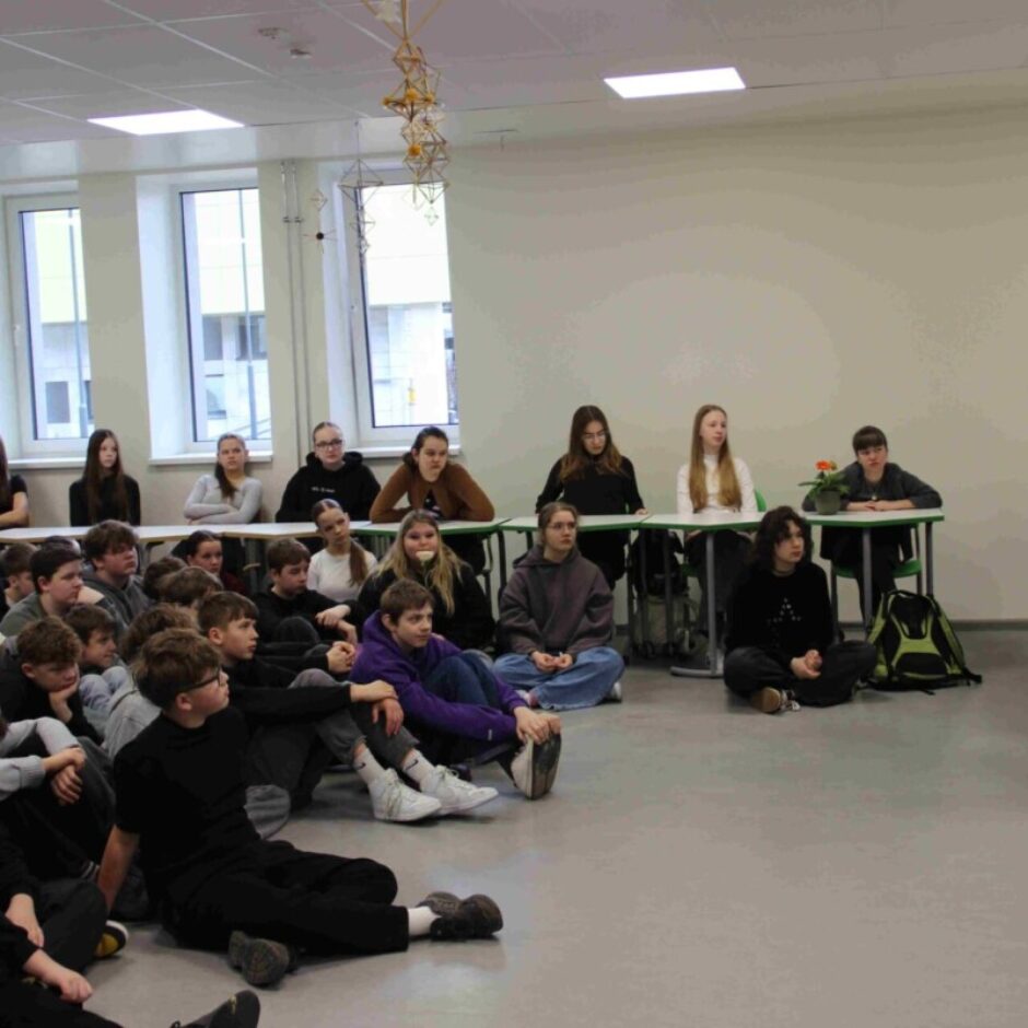 skats uz skolēnu grupu