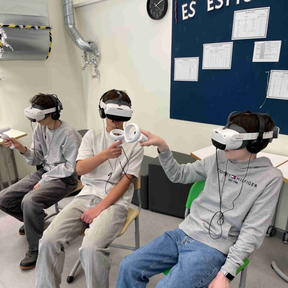 STEM nedēļa Berģu skolā VR nodarbība