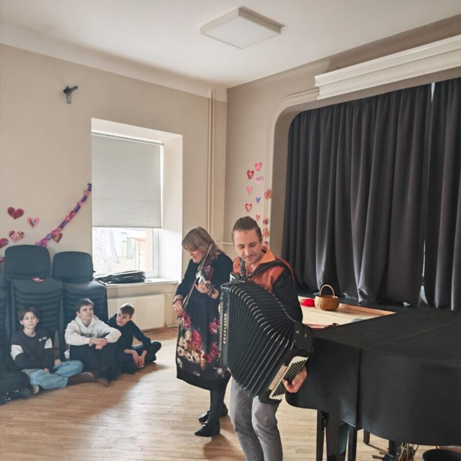 Danči un rotaļas – Lielā diena